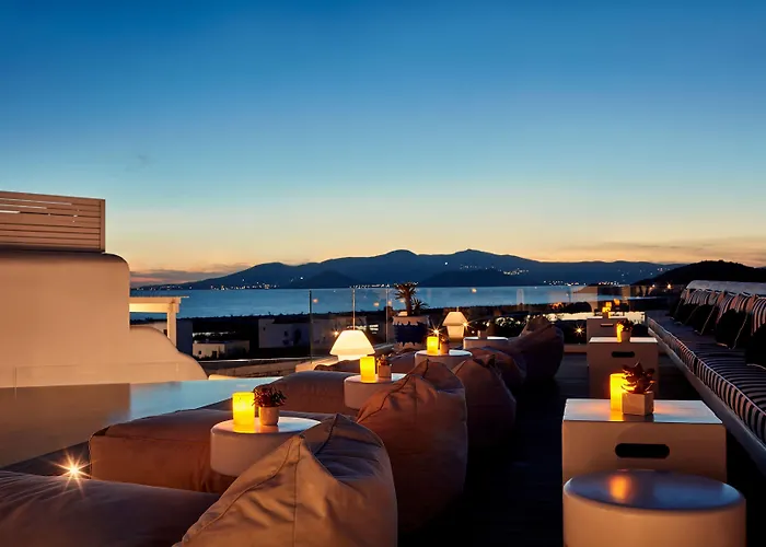 מלון 18 Grapes איוס פרוקופיוס