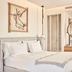 18 Grapes Hotel