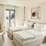 18 Grapes Hotel
