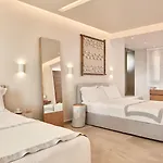 18 Grapes Hotel