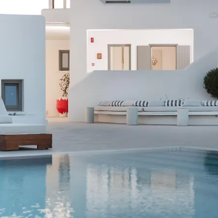 18 Grapes מלון 5*