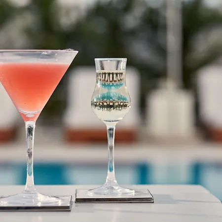 18 Grapes מלון איוס פרוקופיוס