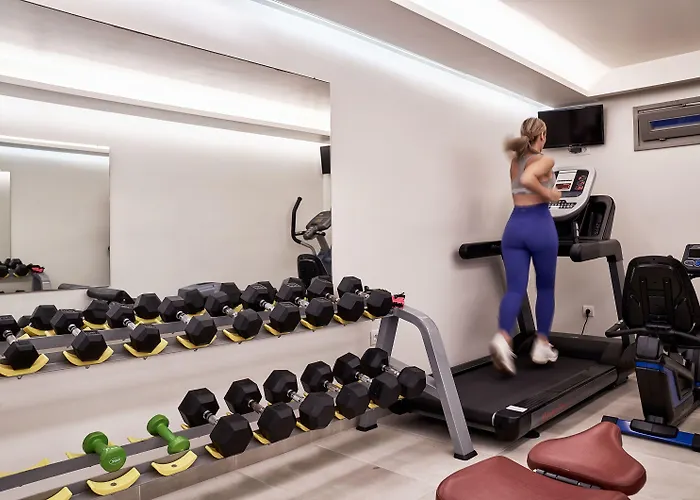 18 Grapes Agios Prokopios (Naxos)