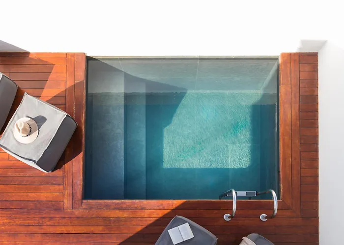 18 Grapes Отель