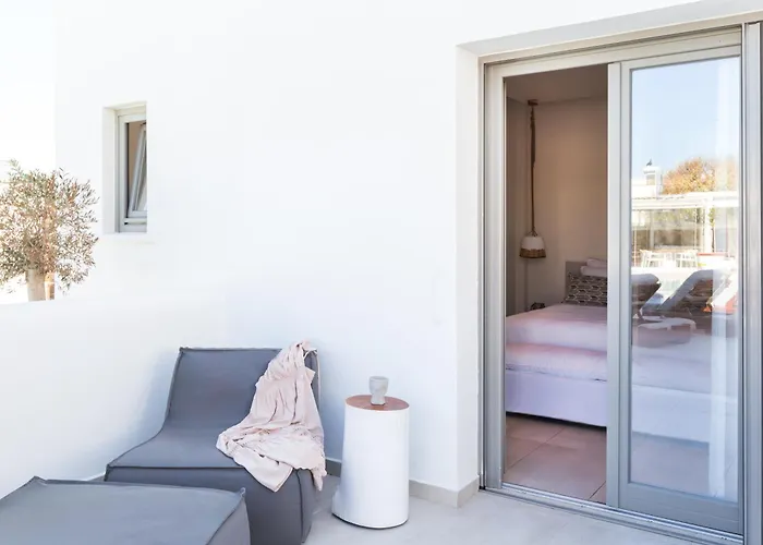 18 Grapes Отель